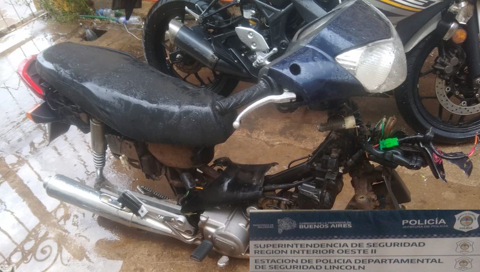 Múltiples allanamientos en Lincoln por robo de motos