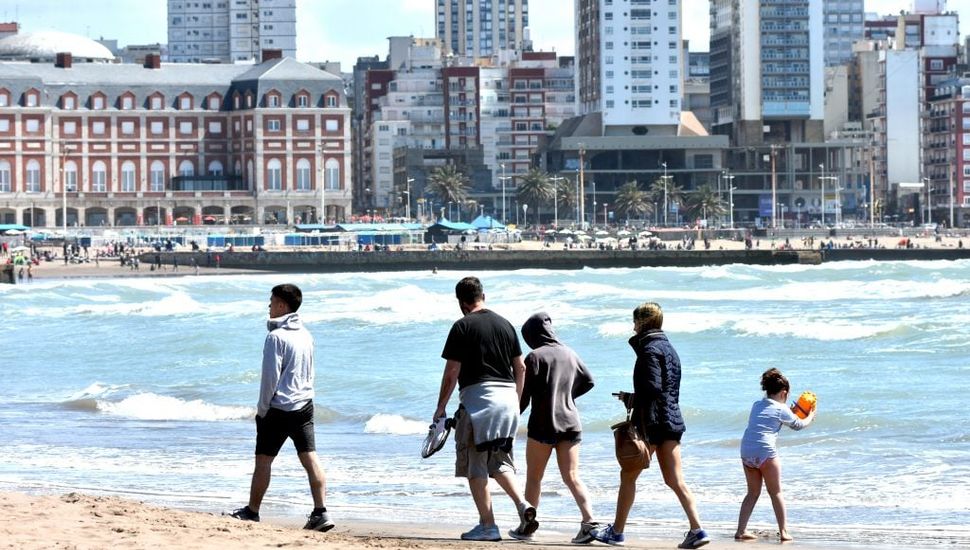 Aumenta el turismo al exterior