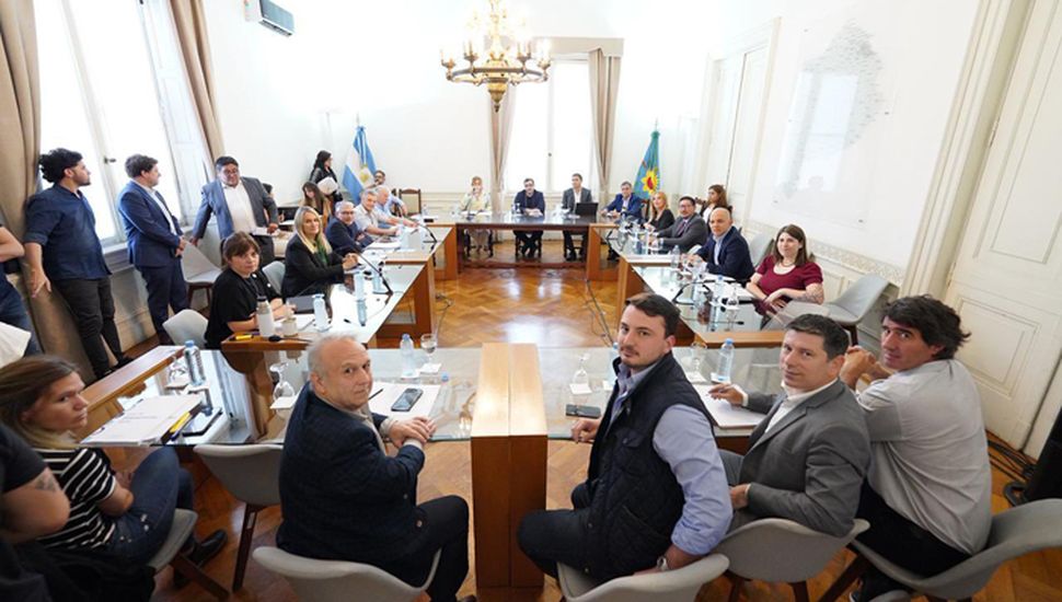 El Presupuesto y Ley Fiscal de Kicillof avanzan en Legislatura