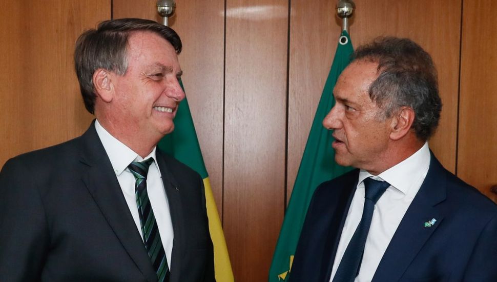 Scioli vuelve a la embajada en Brasil