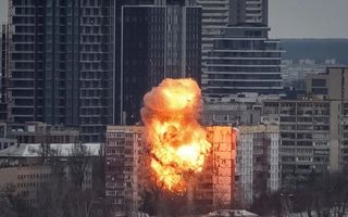 Rusia bombardeó Kiev en la antesala  del cara a cara entre Trump y Zelenski