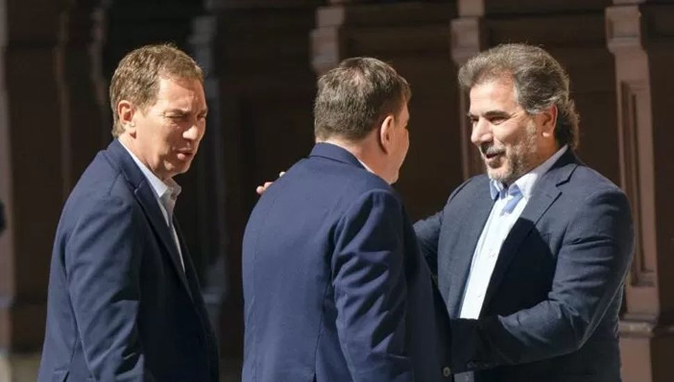 Arrancó una reforzada mesa política bonaerense con Karina y Pareja