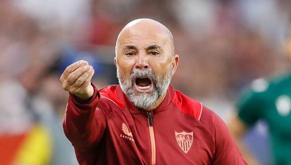 Sevilla despidió a Jorge Sampaoli