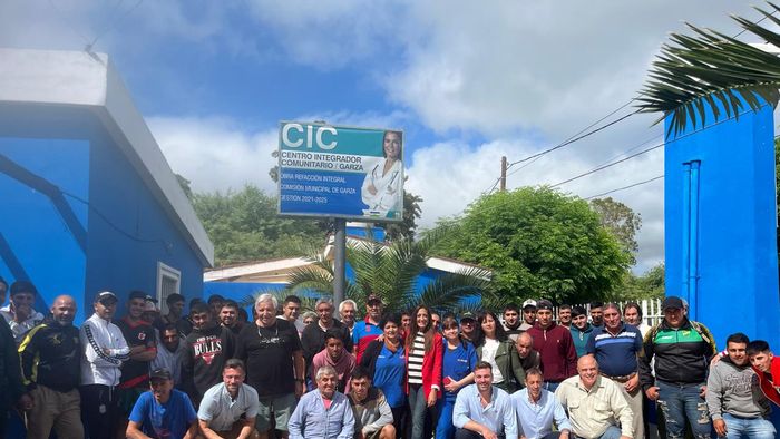 Miembros del Instituto Maiztegui participan de una campaña de vacunación en Santiago del Estero