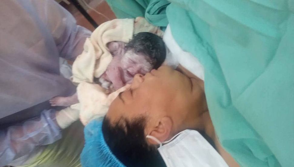 Nació la primer bebé del 2026 en la ciudad de Colón