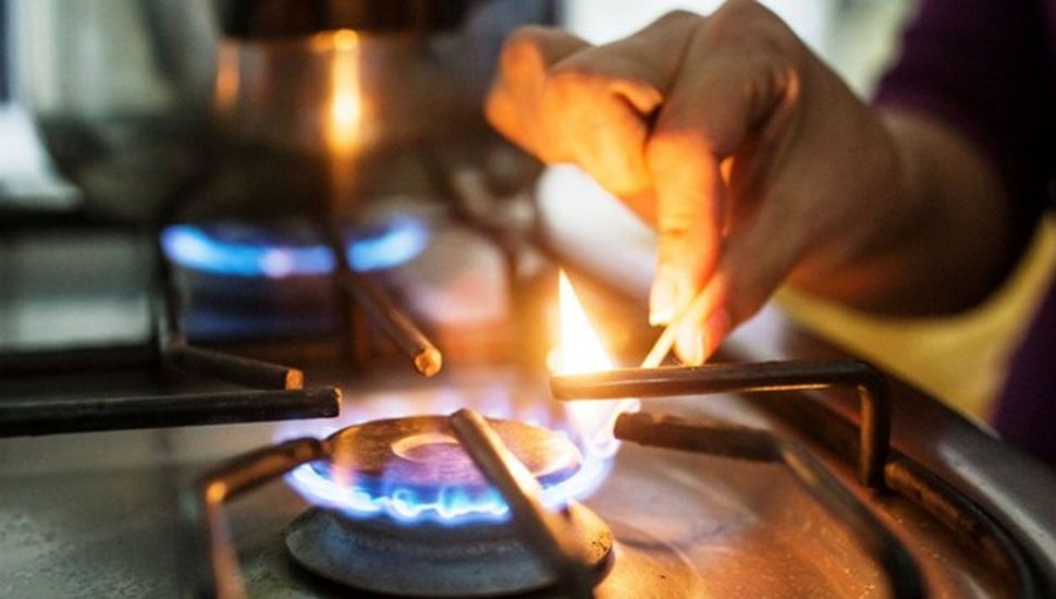 Exponen los riesgos de quemar gas natural en el hogar