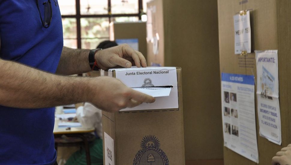 Elecciones 2023: cuatro provincias van a las urnas