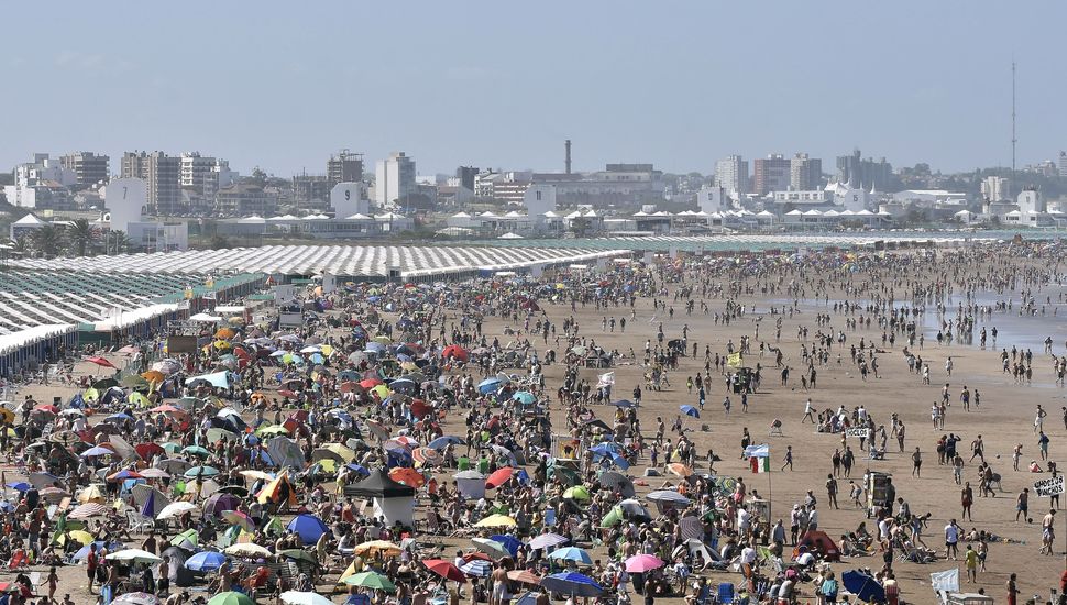 Verano  récord en la costa Argentina