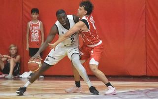 Pergamino Básquet comenzó el año con una victoria ajustada y una caída