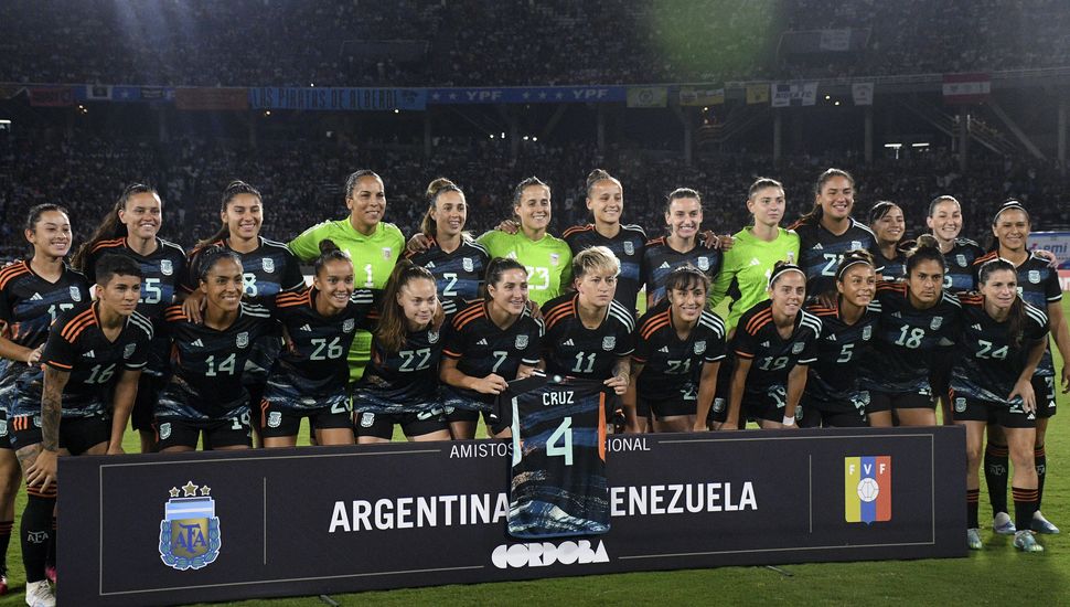 La Selección femenina enfrenta a Venezuela