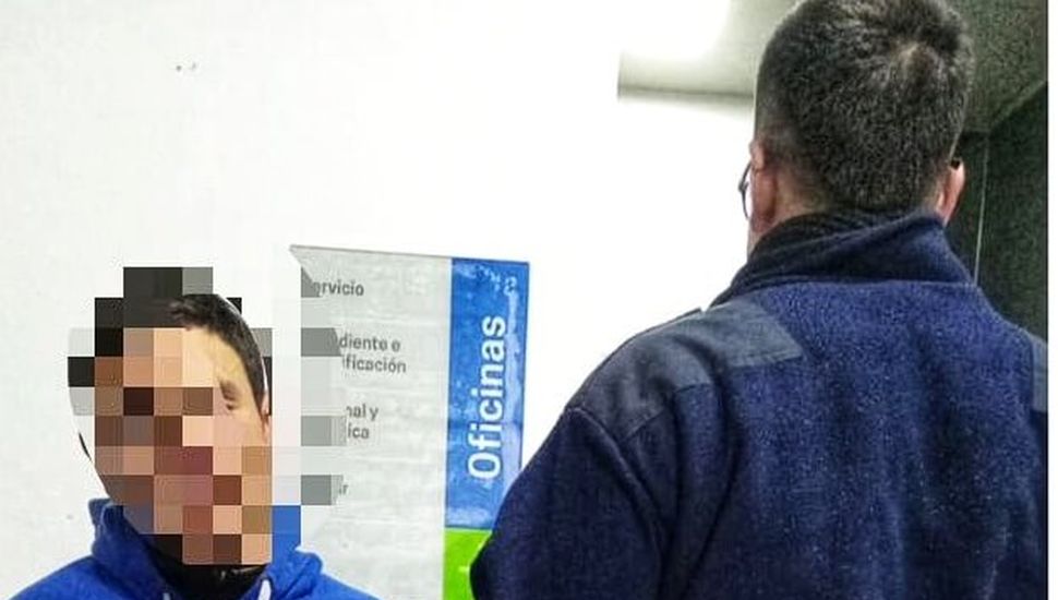 Detenido por intentar robarle el celular a un menor en plena calle