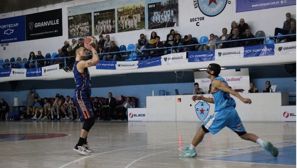 Racing de Chivilcoy eliminó a Pergamino Básquet