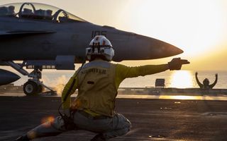 Estados Unidos derribó un dron iraní en el mar Arábigo