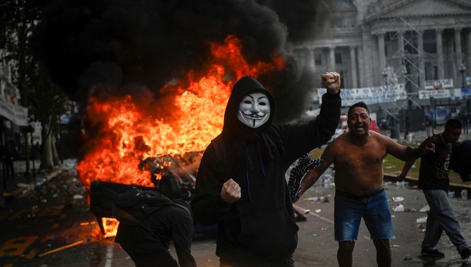 Para el Gobierno, la protesta en el Congreso fue un intento de "golpe de Estado"