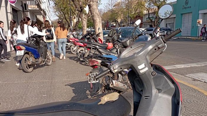 Robaron dos motocicletas de la vía pública durante el domingo