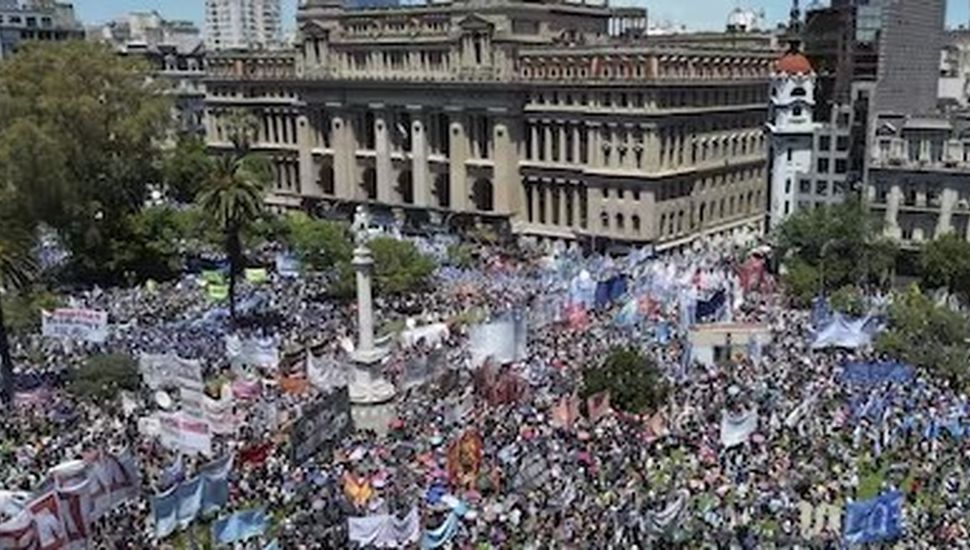 La CGT activa el primer paro contra el DNU con manifestaciones