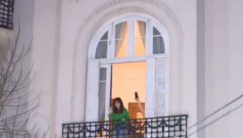 El fiscal ante Casación rechazó levantar la prisión domiciliaria a CFK