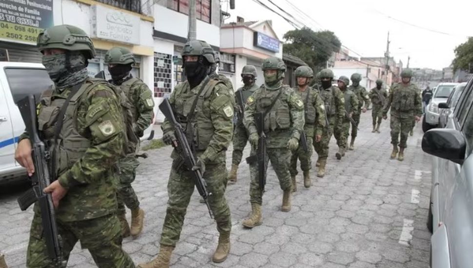 Ecuador: liberan a los funcionarios que estaban cautivos en las cárceles