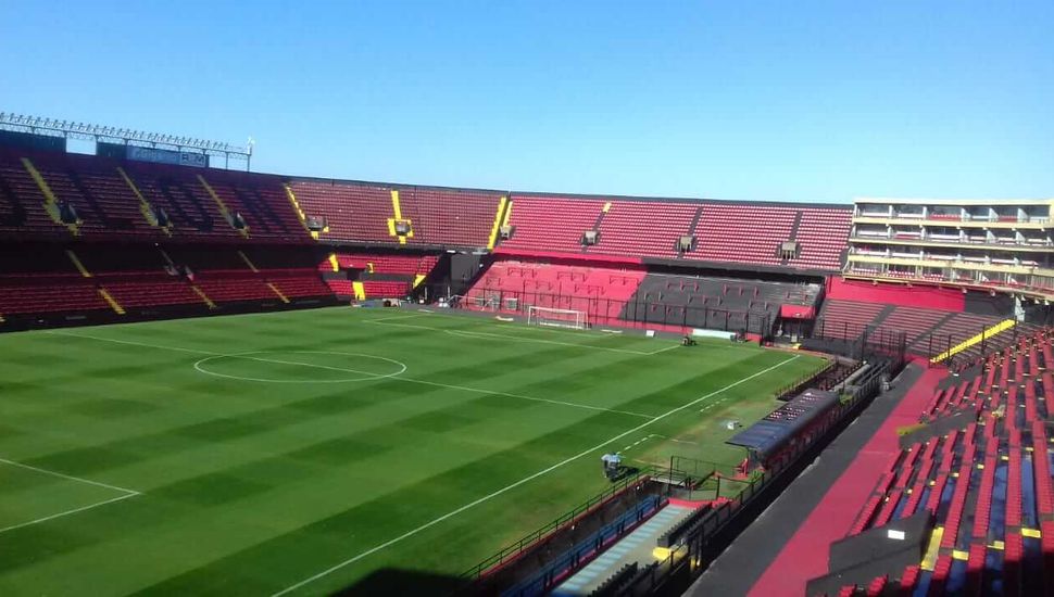 Un necesitado Independiente visita a Colón