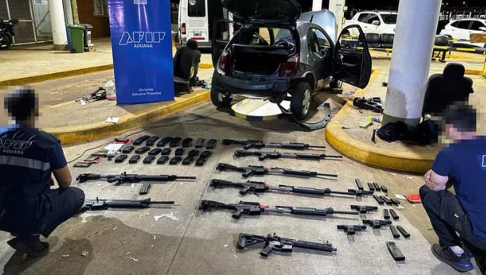 Aduana frenó el contrabando de armas de guerra en la Triple Frontera