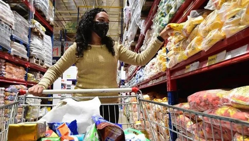 Se acelera la inflación y la economía se pone cada vez más tensa