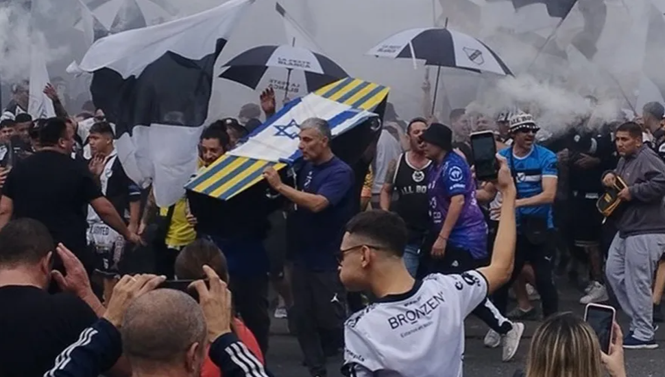 Contundente sanción a los barras de All Boys por antisemitismo