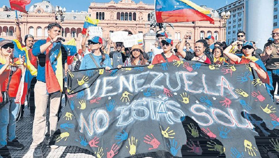 Apoyo a Corina Machado y duras críticas a Maduro en Argentina