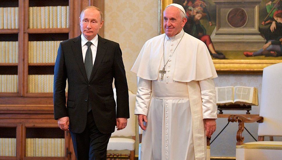 Putin, “indignado” con los dichos del Papa sobre la guerra